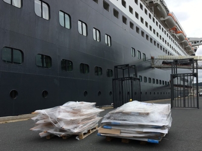 Au pied du Queen Mary